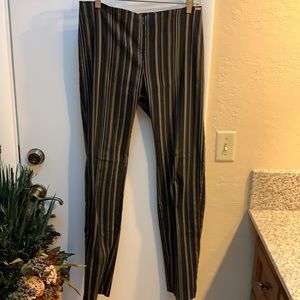 Guess Jeans size 32-black w/stripe